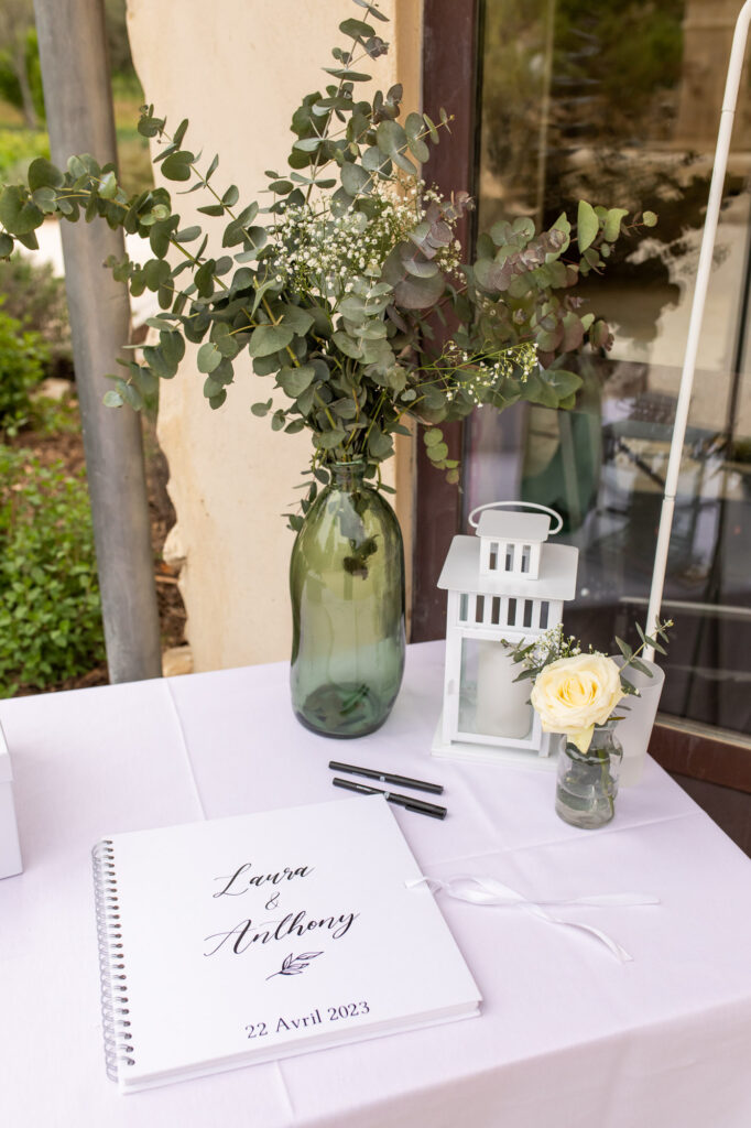 Le livre d'or pour un mariage d'exception sous le soleil de Provence