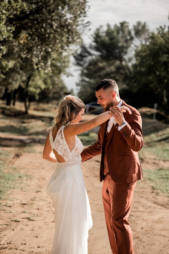Danse des Mariés en intimité sous le soleil de Provence