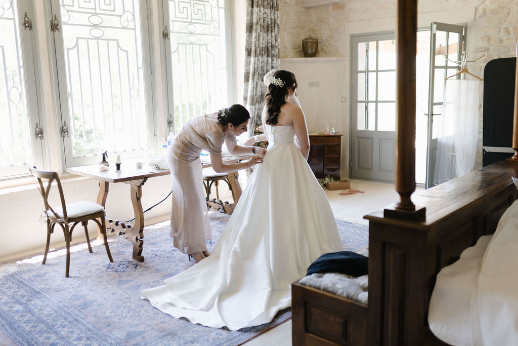 Le Get Ready de la Mariée en Provence. Mariage organisé par une wedding planner, organisatrice de mariage élégants et festif en Provence, Paca